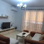 Panorama Apartment *
