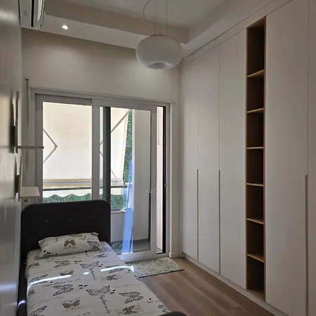 Panorama Apartment *