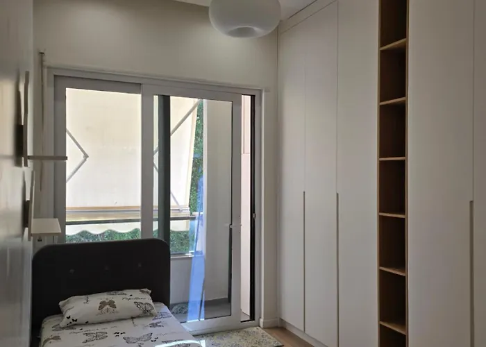 Panorama Apartment *